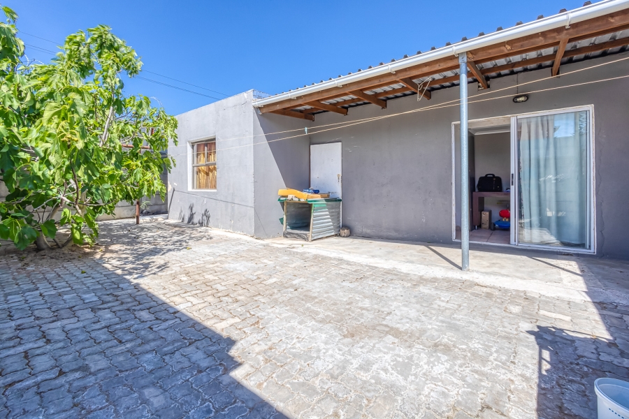 5 Bedroom Property for Sale in Rosedale Western Cape